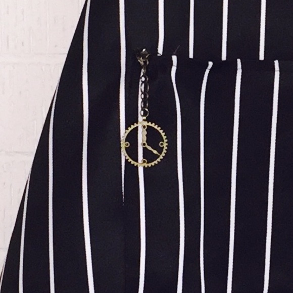 ⭐️⭐️⭐️sold⭐️⭐️⭐️The Jeff1/DnrrrpARTē Apron" 🏁🃏🏁 - Picture 6 of 8